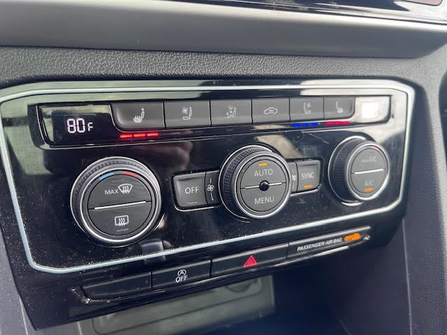 2023 Volkswagen Atlas Cross Sport 3.6L V6 SEL Premium R-Line