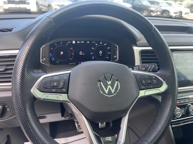 2023 Volkswagen Atlas Cross Sport 3.6L V6 SEL Premium R-Line