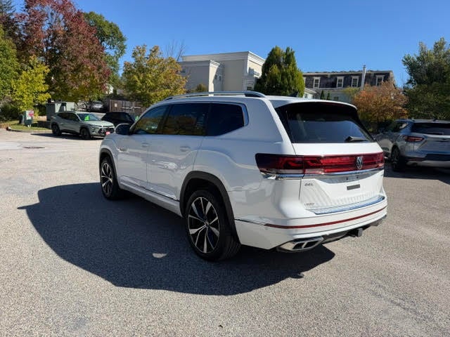 2024 Volkswagen Atlas 2.0T SEL Premium R-Line