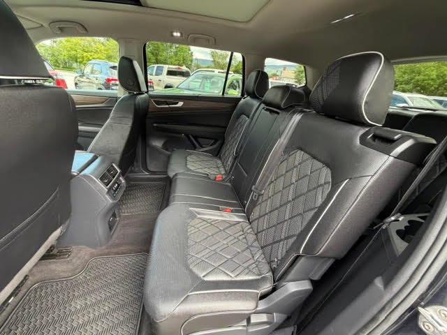 2025 Volkswagen Atlas 2.0T SEL Premium R-Line