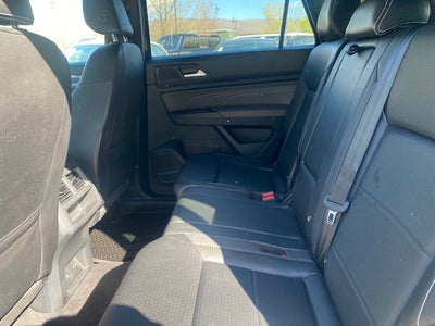 2021 Volkswagen Atlas Cross Sport 3.6L V6 SE w/Technology R-Line