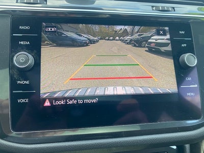 2022 Volkswagen Tiguan SEL R-Line