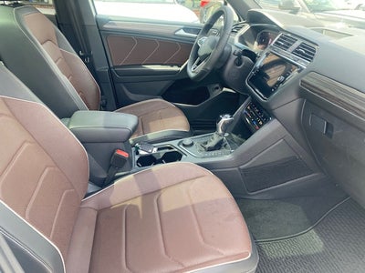 2022 Volkswagen Tiguan SEL R-Line