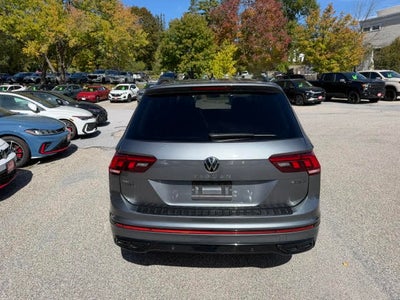 2024 Volkswagen Tiguan SE R-Line Black