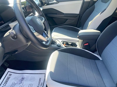 2025 Volkswagen Taos S