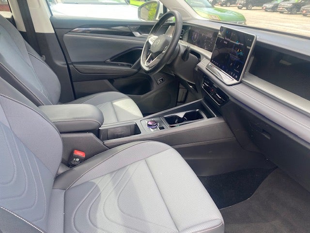 2025 Volkswagen Tiguan SE