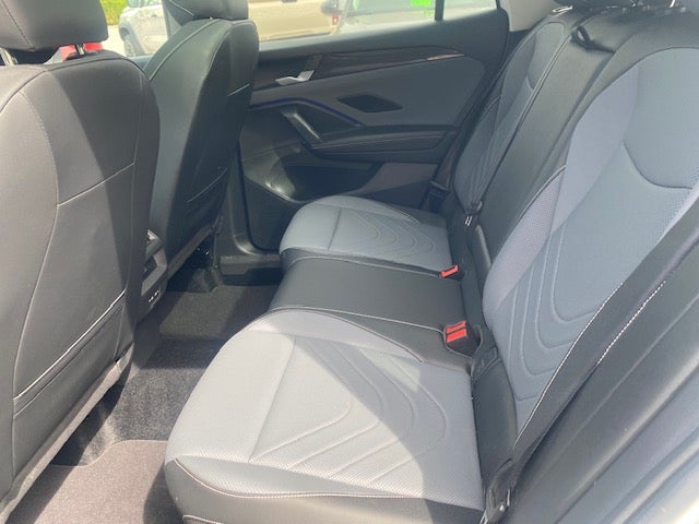 2025 Volkswagen Tiguan SE