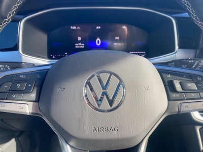 2026 Volkswagen Taos SE