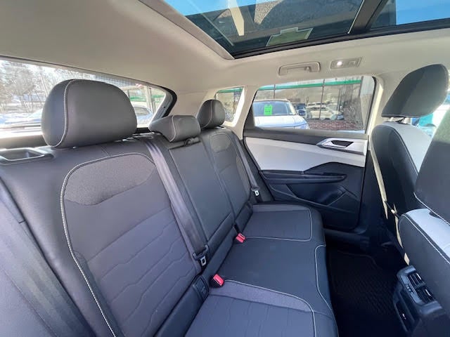 2025 Volkswagen Taos SE