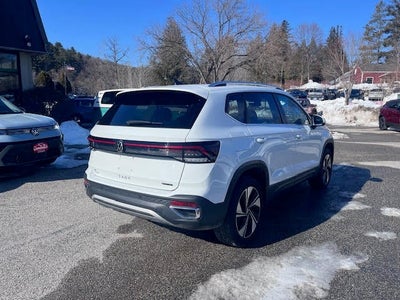 2025 Volkswagen Taos SE