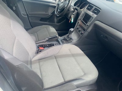 2016 Volkswagen Golf TSI S
