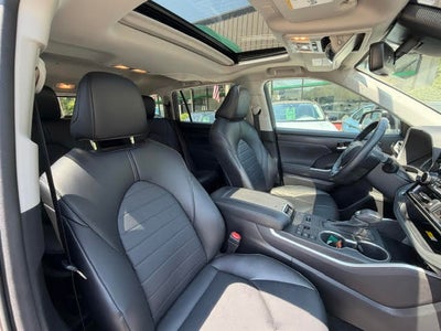 2023 Toyota Highlander Hybrid XLE