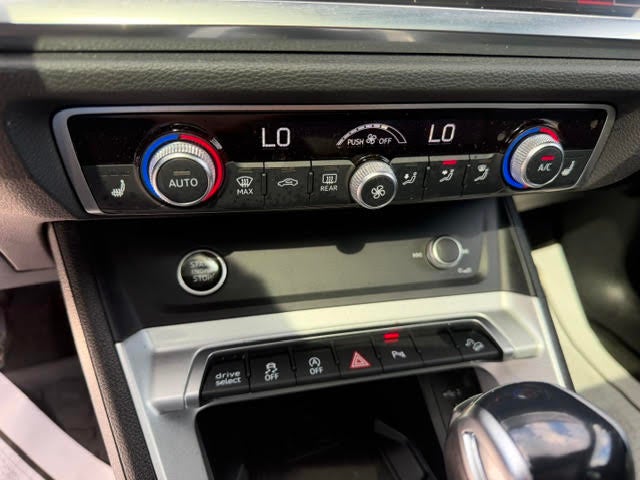 2024 Audi Q3 S line Premium