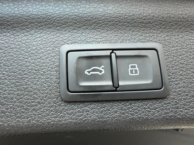 2024 Audi Q3 S line Premium