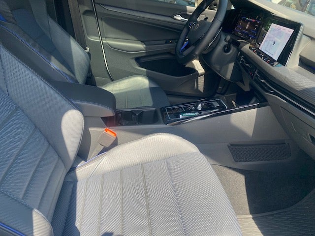 2023 Volkswagen Golf R Base